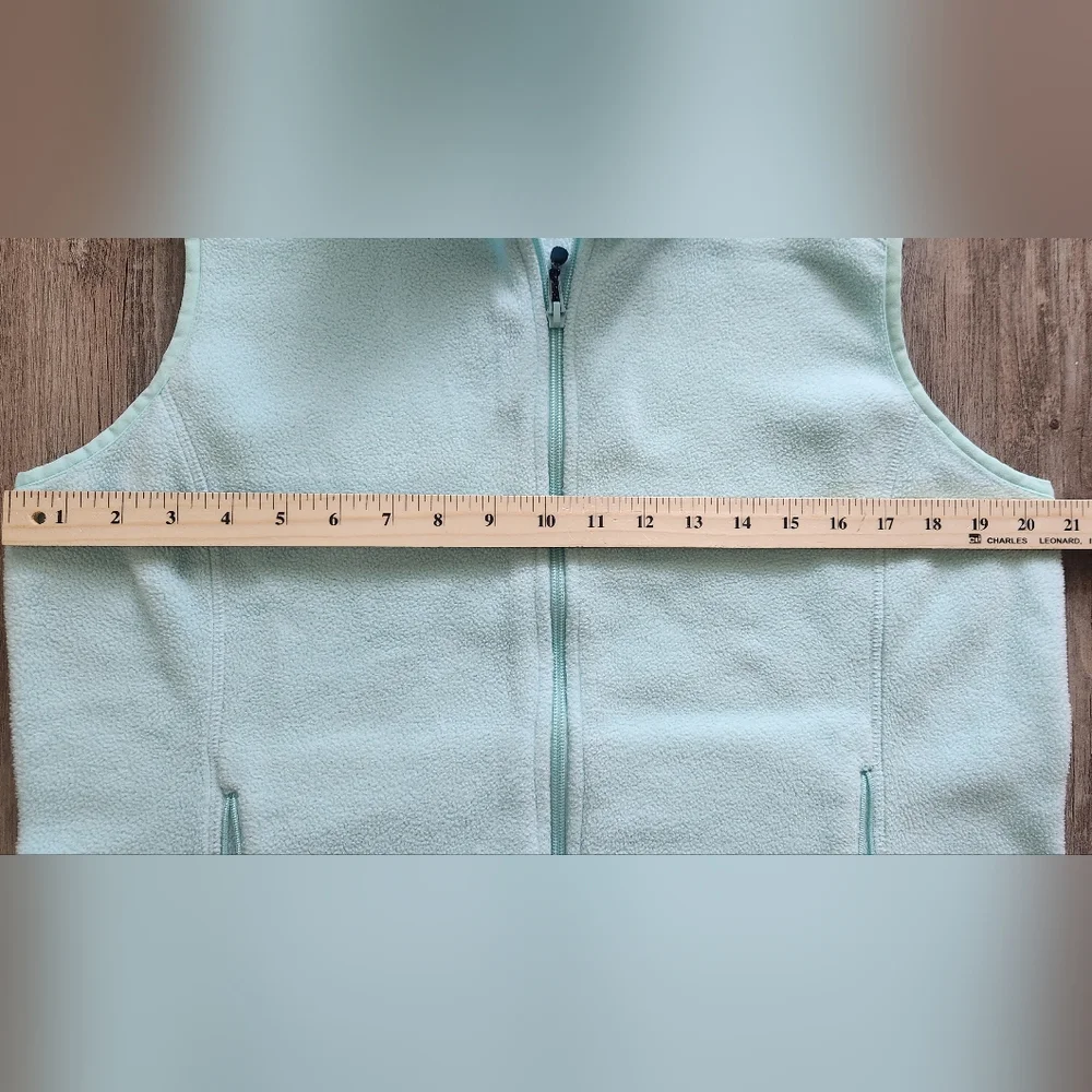 Vineyard Vines Women's Fleece Full Zip Vest‎ Light Teal size Large
